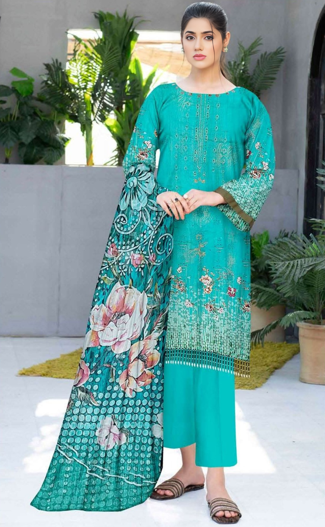 VOL 656 Noor Luxe – 3-Piece Embroidered Lawn Ensemble